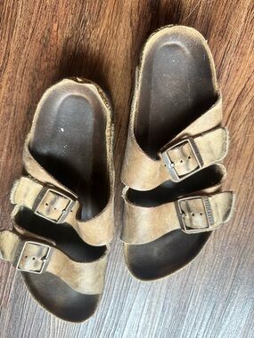 Well worn Birkenstocks women’s 39